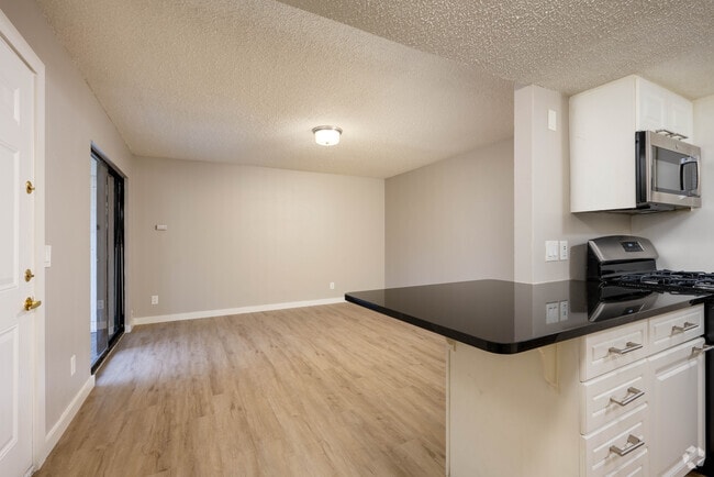 1HAB, 1BA - 598 ft² - The Chelsea