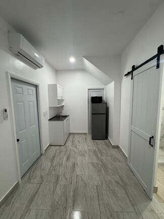 Building Photo - 28447 SW 130th Ave