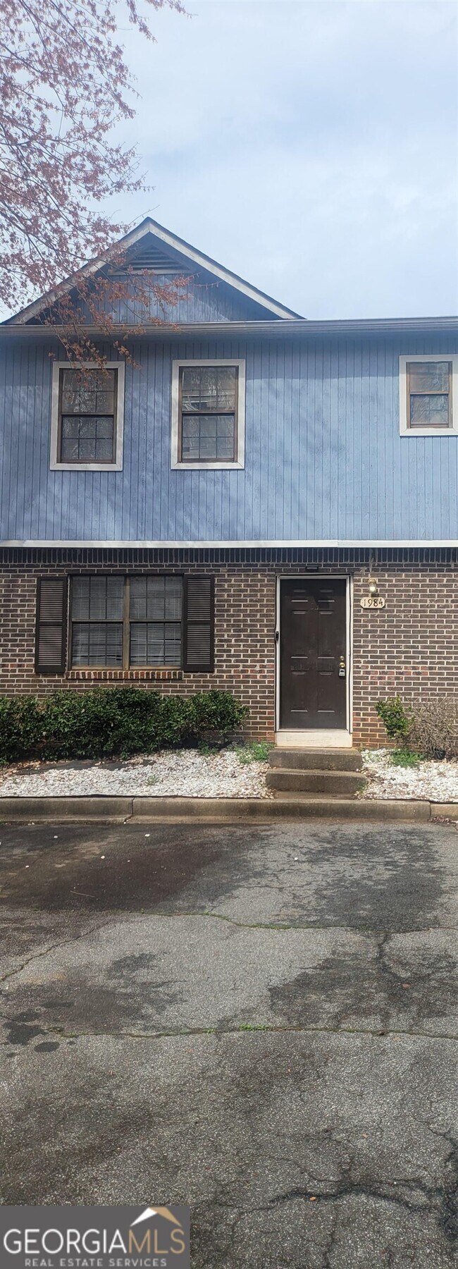 Foto del edificio - 1984 Padgett Dr