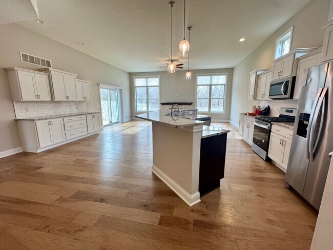 Foto del edificio - 5058 Pandit Dr