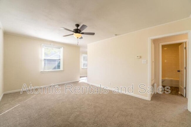 Building Photo - 3258 Sutherland Ave