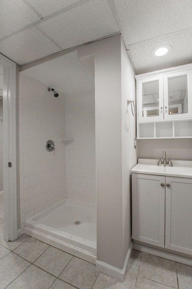 Foto del edificio - 2242 Zumbehl Rd