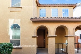 Building Photo - 1382 S Ponderosa Dr