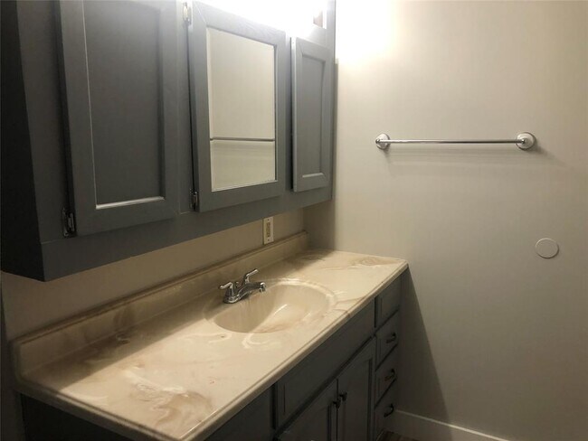 Foto del edificio - 2738 Pansy St