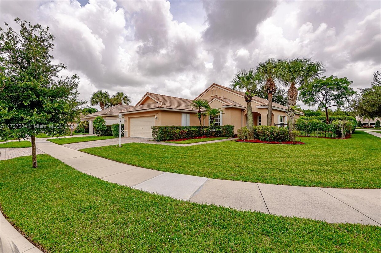 Foto principal - 11326 NW 65th Manor