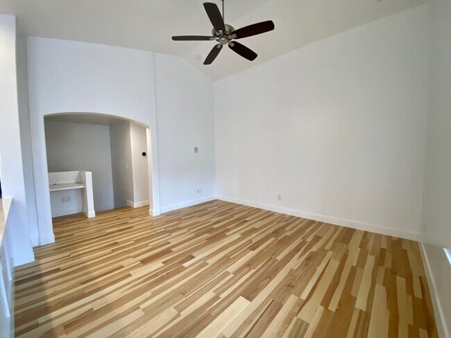 Building Photo - 840 Red Sage Ln