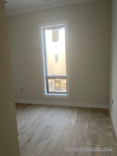 Foto del edificio - 16-18 Highgate (Roomate Rental) St.