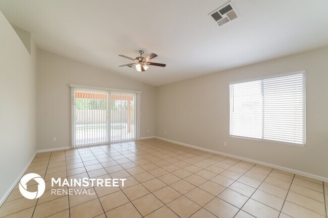 Foto del edificio - 9017 W Cambridge Ave