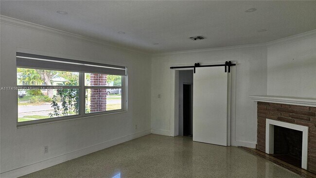 Foto del edificio - 1003 N 17th Ave