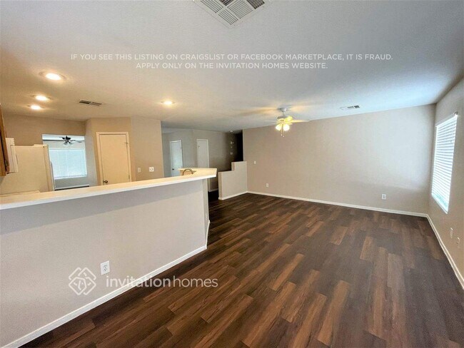 Building Photo - 3118 Fern Crest Ave