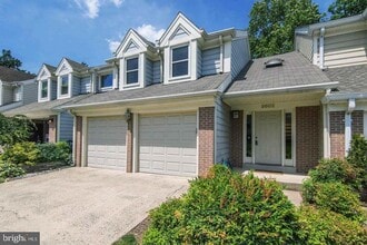 Building Photo - 9602 Ridge Ave