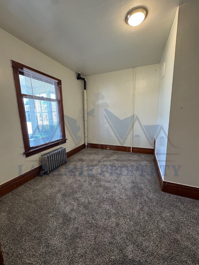 Building Photo - Studio Apartment