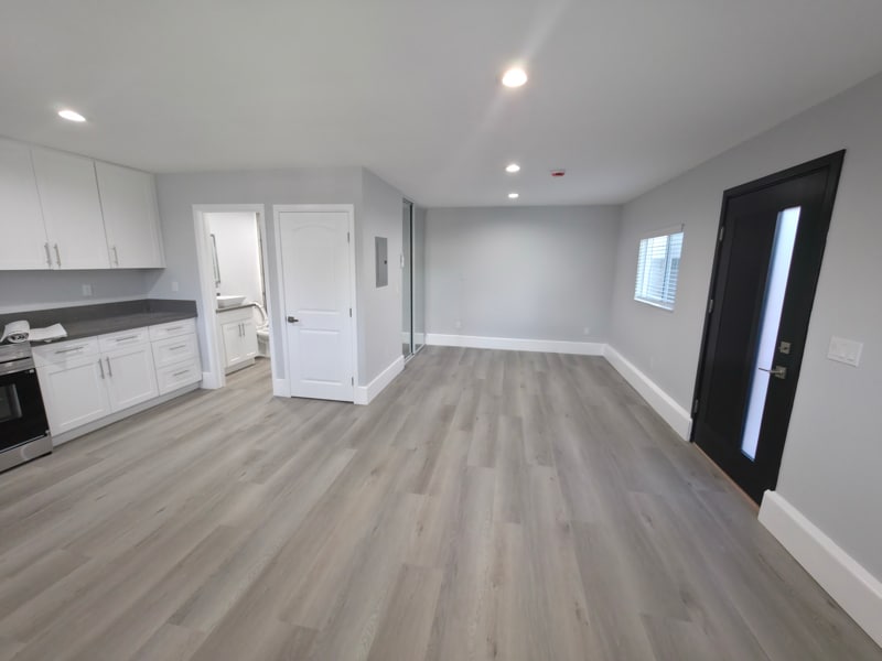 Foto principal - 18631 Knapp St