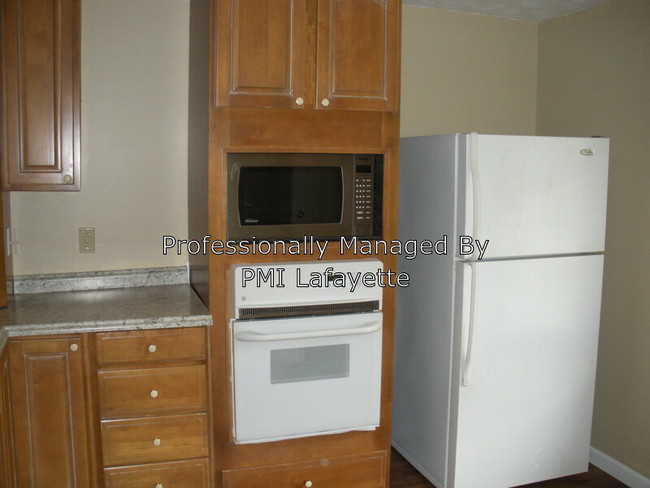 Foto del edificio - 656 N Columbia St