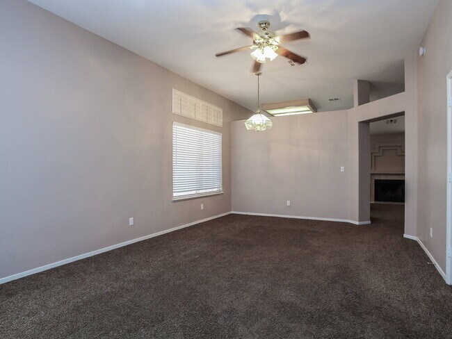 Foto del edificio - 265 Prairie Rose St