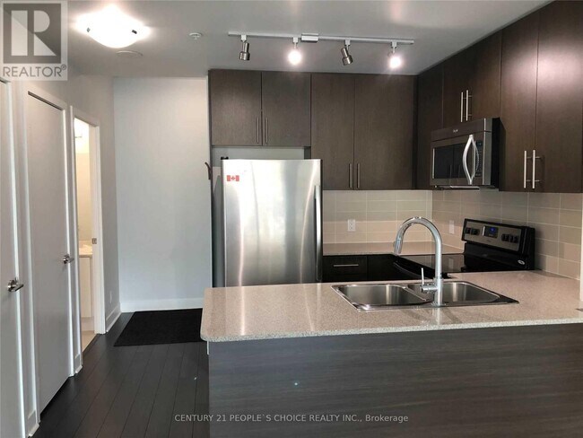 Building Photo - 3985 Grand Park Dr