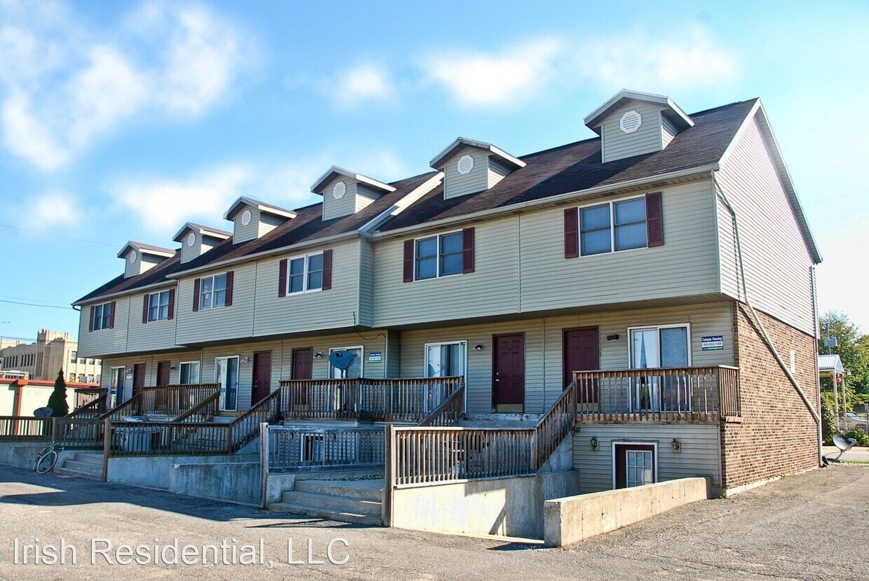 Primary Photo - 3 br, 2.5 bath Room For Rent - 109 N Hill St