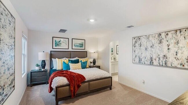 Building Photo - 217 Skyfire St