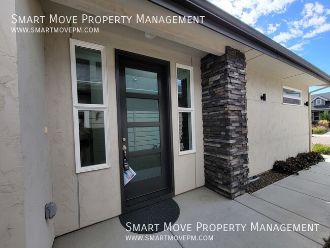 Building Photo - Single level, 3 bed in Pine 43