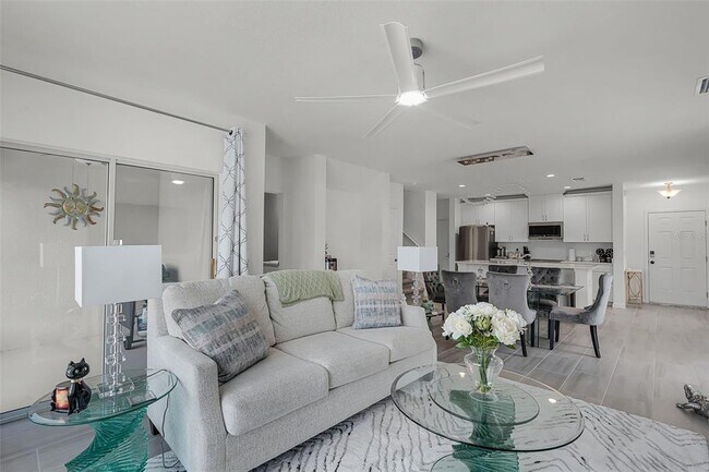 Foto del edificio - 4829 Cedar Bay Ter