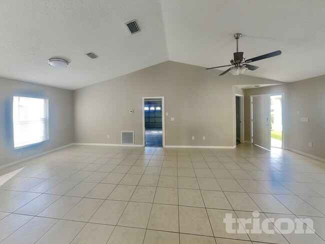 Foto del edificio - 6612 Northhaven Ct