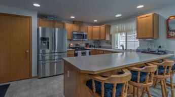 Building Photo - 108 Blossom Ln
