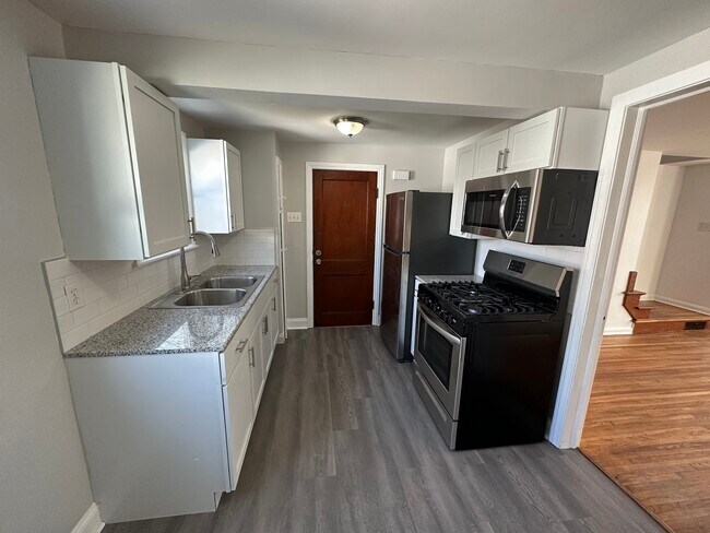 Foto del edificio - 247 Hancock Ave