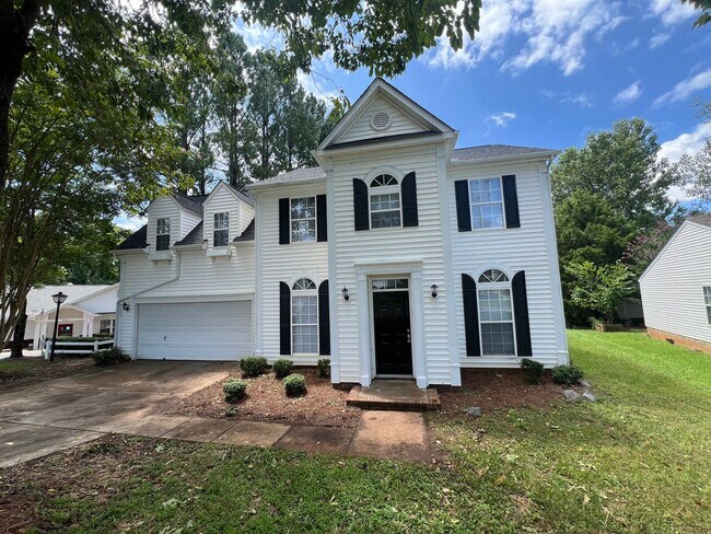 Foto del edificio - Welcome to Timbertop5127, a well-appointed 4-bedroom, 2.5-bath home in Charlotte, NC.