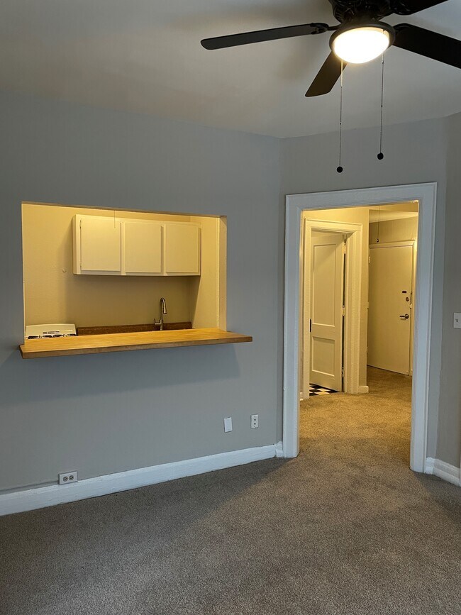 Foto del edificio - Spruce Place Apartments