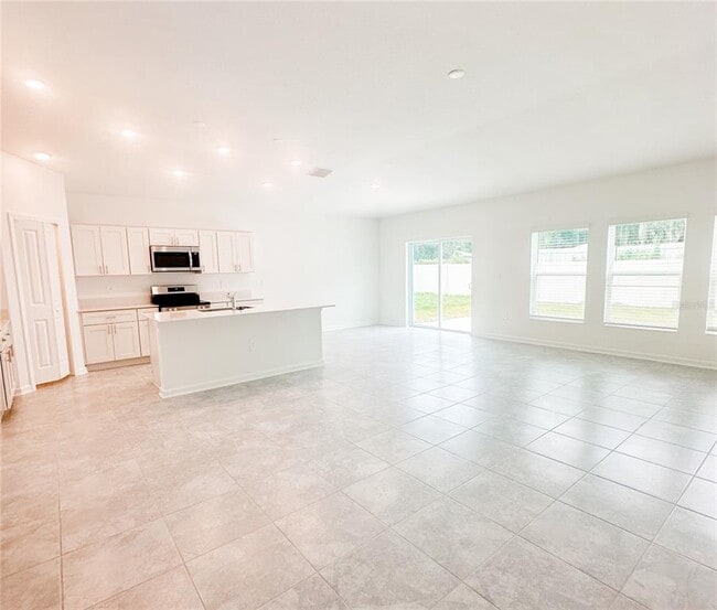 Building Photo - 1153 Deepwater Cir