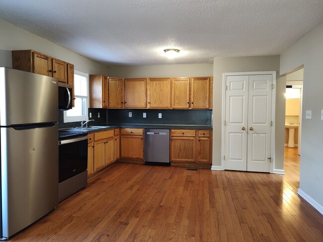 Building Photo - Cozy Ranch Style home located in the Wadsworth community!