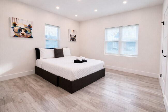 Foto del edificio - 617 Riverview Blvd