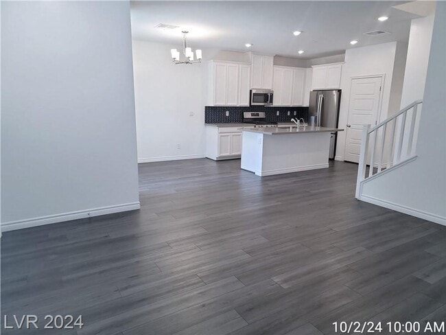 Building Photo - TOWNHOME IN GATED COMMUNITY AT SOUTH END O...