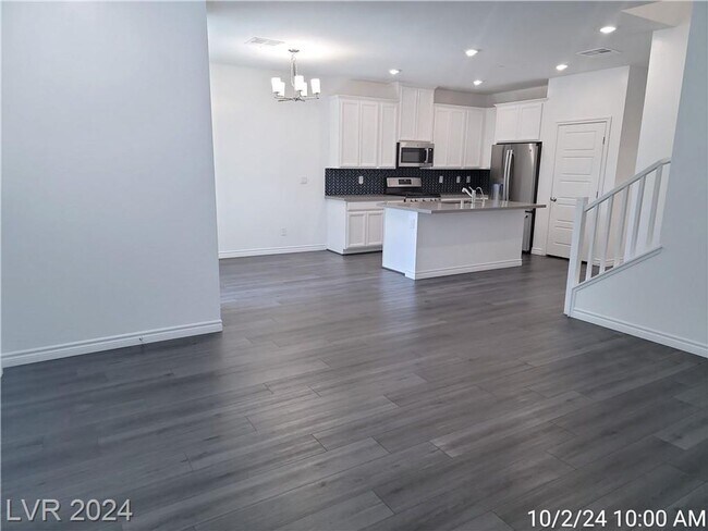 Foto del edificio - TOWNHOME IN GATED COMMUNITY AT SOUTH END O...