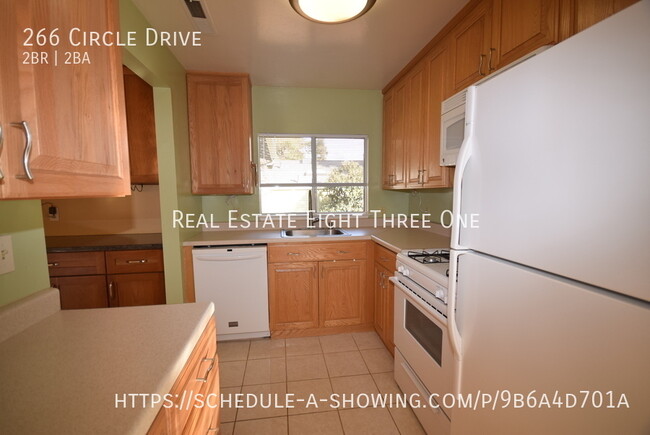 Building Photo - Felton 2 bed / 2 bath with extra large gar...