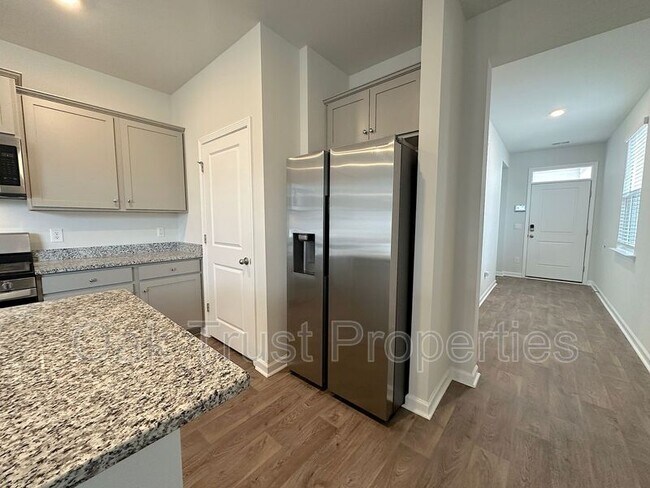 Foto del edificio - 110 Holly Leaf Ln