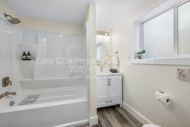 Foto del edificio - 1017 N 12th St