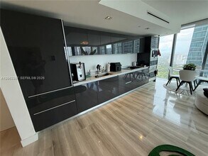 Building Photo - 1451 Brickell Ave