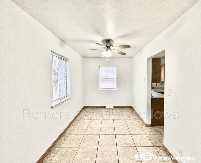 Foto del edificio - 4219 Clinton Ave