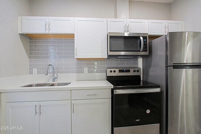 Foto del edificio - 6808 N 23rd Ave