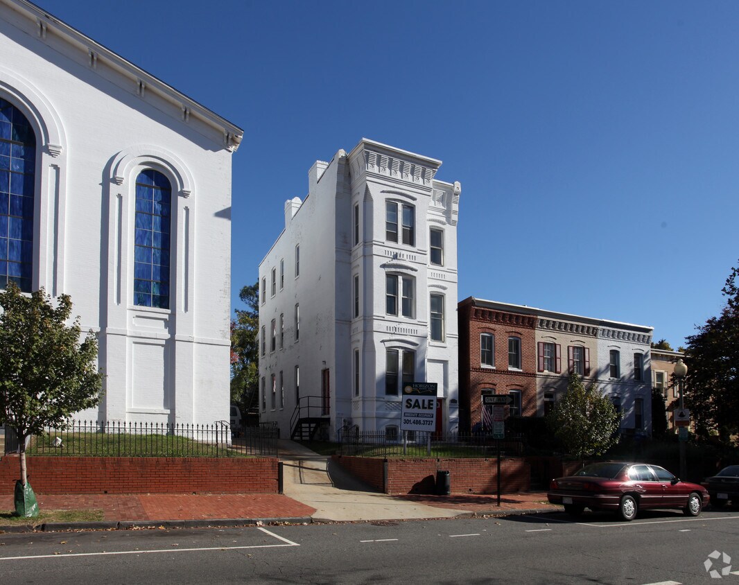 Foto principal - 516-518 4th St SE