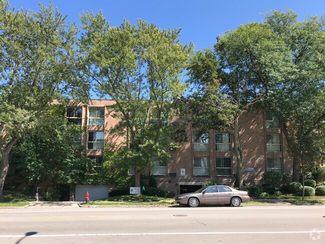apartments under 800 in milwaukee wi apartments com