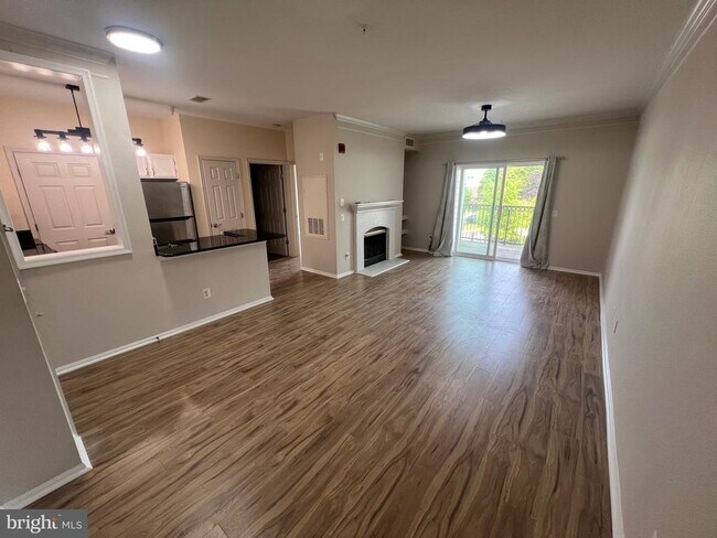 Foto del edificio - 1601 Spring Gate Dr.
