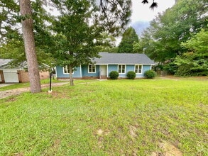 Building Photo - 520 Nottingham Dr