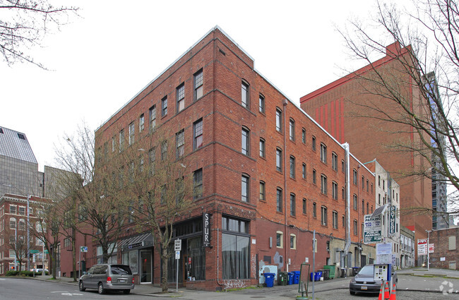 Building Photo - The Rivoli