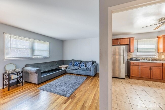 Photo - 111 Emerson St Apartment