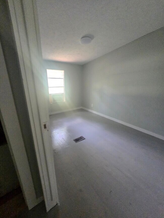 Foto del edificio - 4533 Grand Oaks Dr