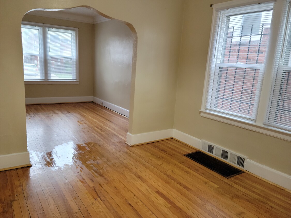 Living room and dining room - 2326 Clements St