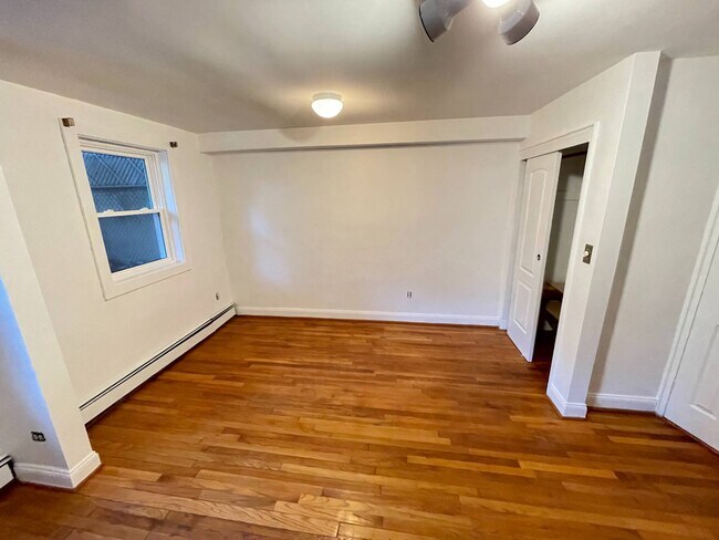 Building Photo - 1020 Wilcox Ave