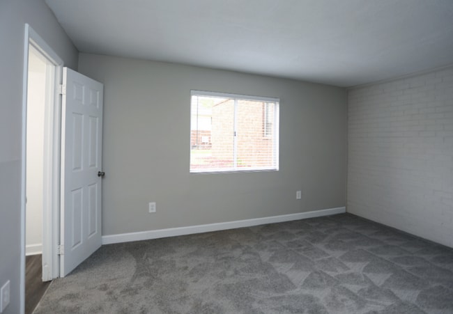 Interior Photo - LivGreen Gardens